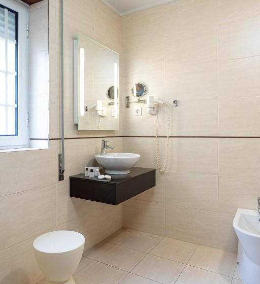 اتاق استاندارد, Aveiro Center