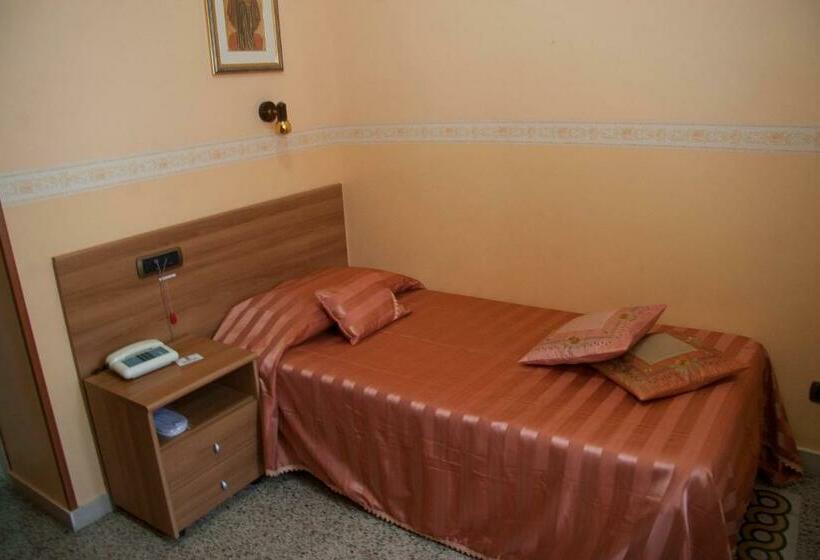 اتاق استاندارد یک نفره, Casa La Salle   Roma Vaticano