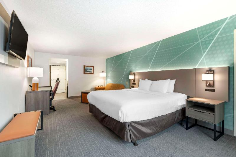 اتاق استاندارد برای معلولان, Comfort Inn & Suites Lake George