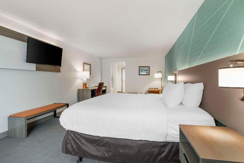 اتاق استاندارد برای معلولان, Comfort Inn & Suites Lake George
