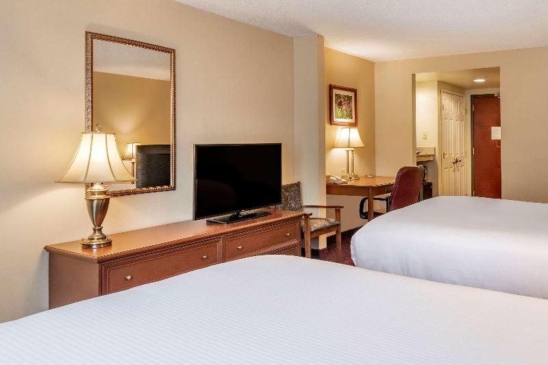 اتاق استاندارد برای معلولان, Comfort Inn & Suites Lake George
