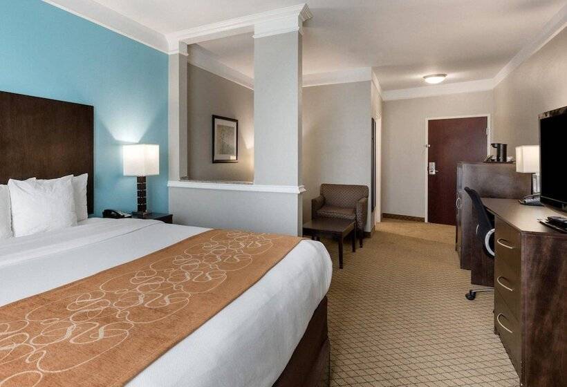 سوییت, Comfort Suites At Katy Mills