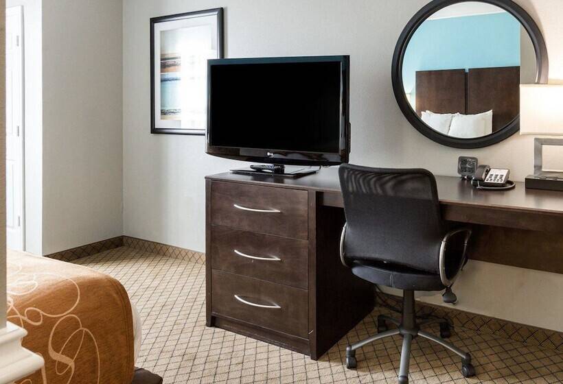 سوییت, Comfort Suites At Katy Mills