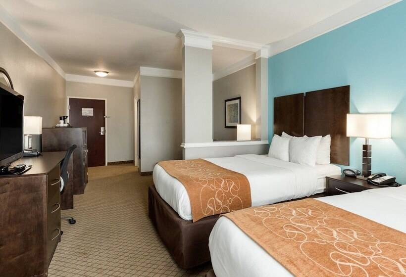 سوییت, Comfort Suites At Katy Mills