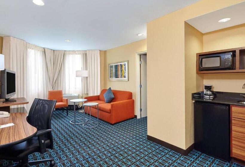 سوئیت اجرایی با تخت کینگ, Fairfield Inn And Suites Chicago Lombard