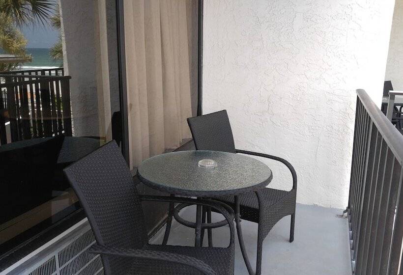 اتاق لوکس, Flamingo Inn Beachfront