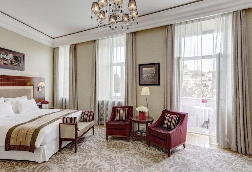 اتاق لوکس با بالکن, Grand Hotel Vilnius, Curio Collection By Hilton
