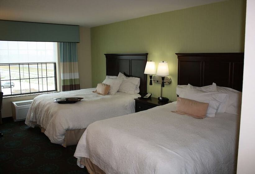 Standard Room, Hampton Inn And Suites St. Cloud