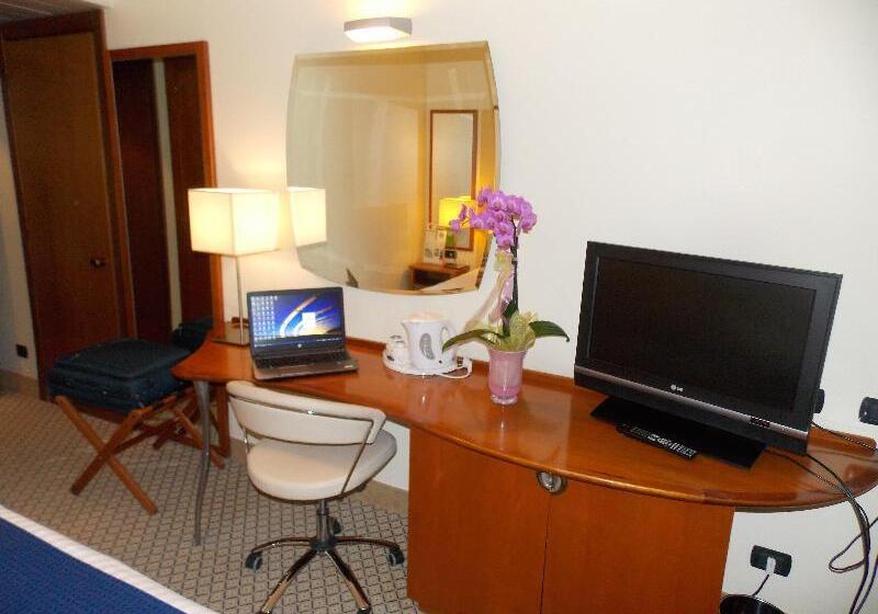 Стандартный Номер Кровать Кинг, Hilton Garden Inn Rapid City