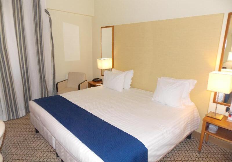 اتاق استاندارد با تخت بزرگ, Hilton Garden Inn Rapid City