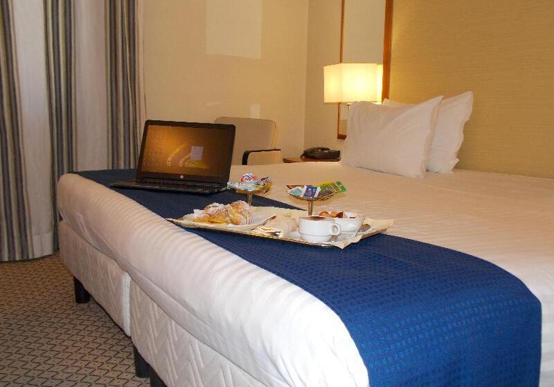 Стандартный Номер Кровать Кинг, Hilton Garden Inn Rapid City