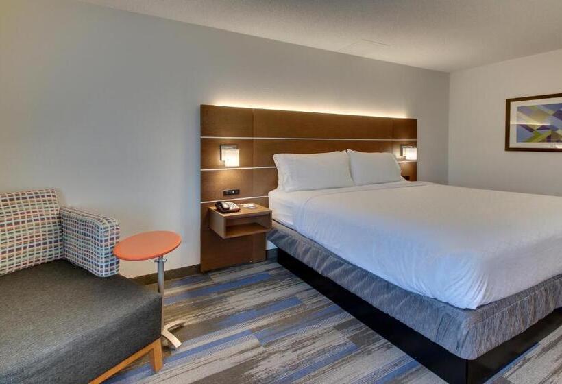 اتاق دلوکس مخصوص معلولین, Holiday Inn Express Fishkill, An Ihg