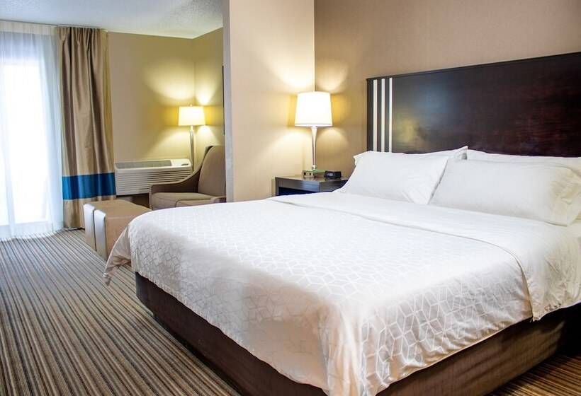 جناح لذوى الاحتياجات الخاصة, Holiday Inn Express & Suites Hayward