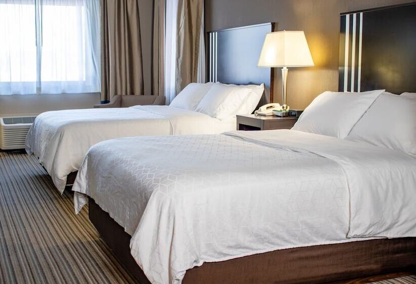 سوییت, Holiday Inn Express & Suites Hayward, An Ihg