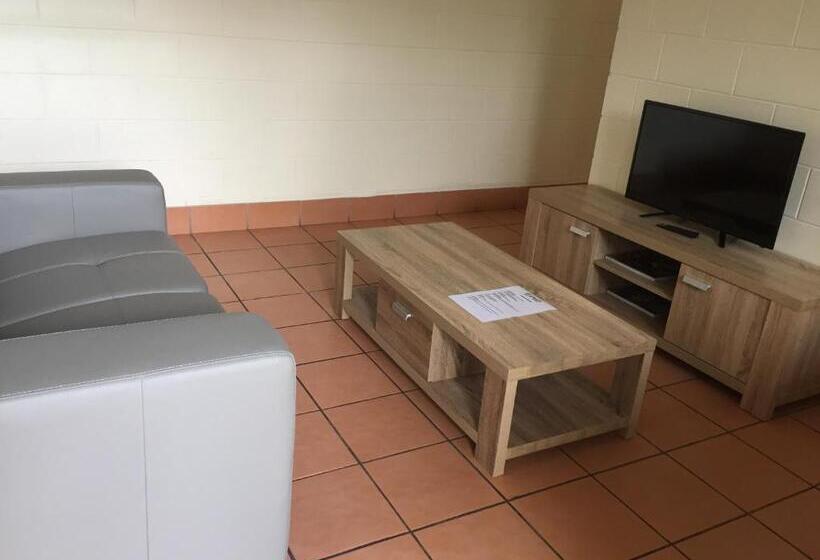 اتاق اکونومی, Koala Beach Resort Cairns