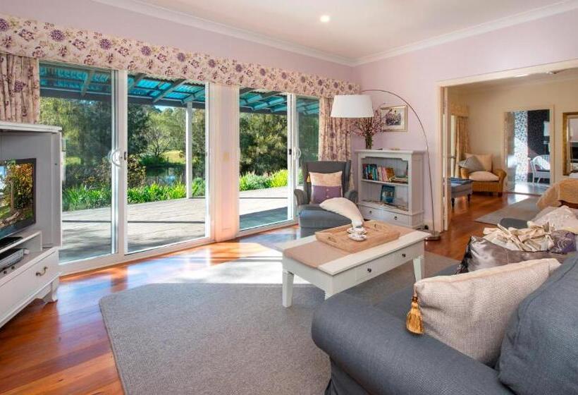 کابین, Crystal Creek Meadows