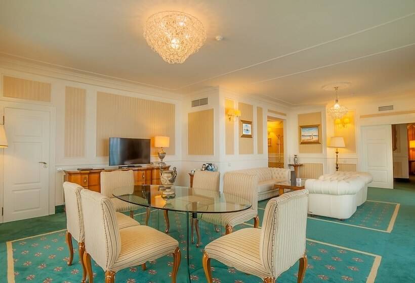 سوئیت پریمیوم, Kobuleti Georgia Palace Hotel & Spa