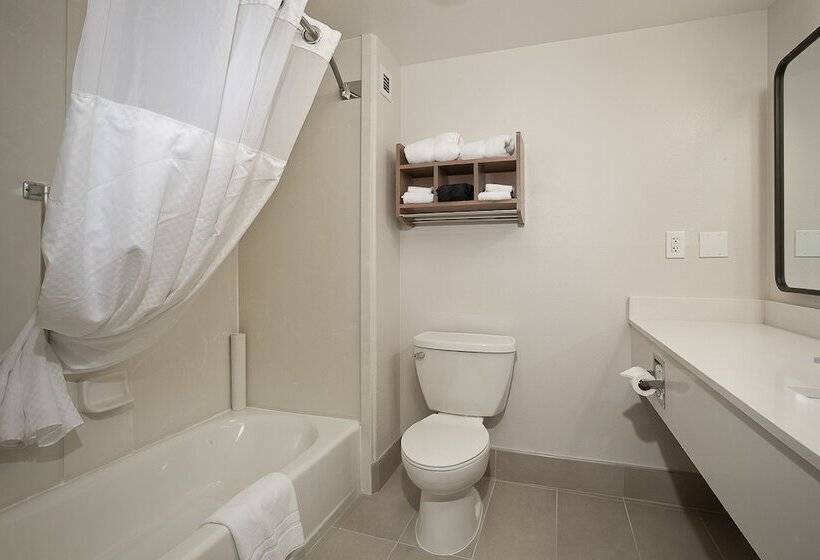 سوییت اجرایی, Hawthorn Suites By Wyndham Oakland/alameda