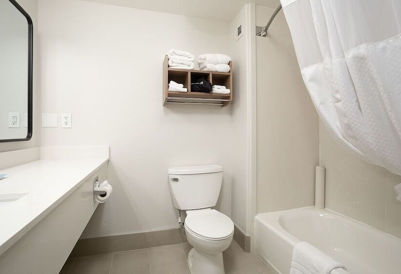 سوییت, Hawthorn Suites By Wyndham Oakland/alameda