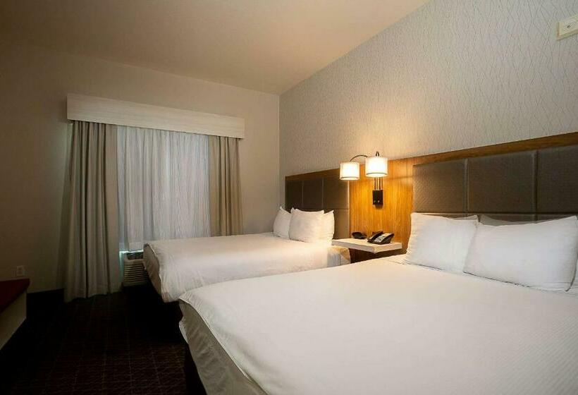 Suite Adaptada para personas con movilidad reducida, Hawthorn Suites By Wyndham Oakland  Alameda