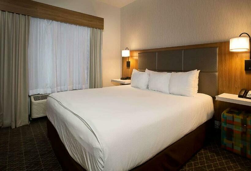 Suite Adaptada para personas con movilidad reducida, Hawthorn Suites By Wyndham Oakland  Alameda