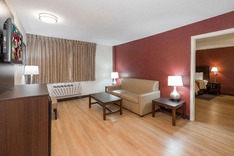 اتاق سوپریور با تخت بزرگ, Red Roof Inn Plus+ Poughkeepsie