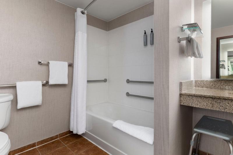 استودیو استاندارد با تخت کینگ, Residence Inn Neptune At Gateway Center