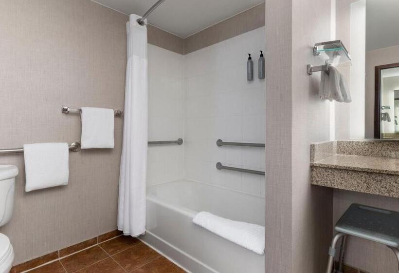 سوییت, Residence Inn Neptune At Gateway Center