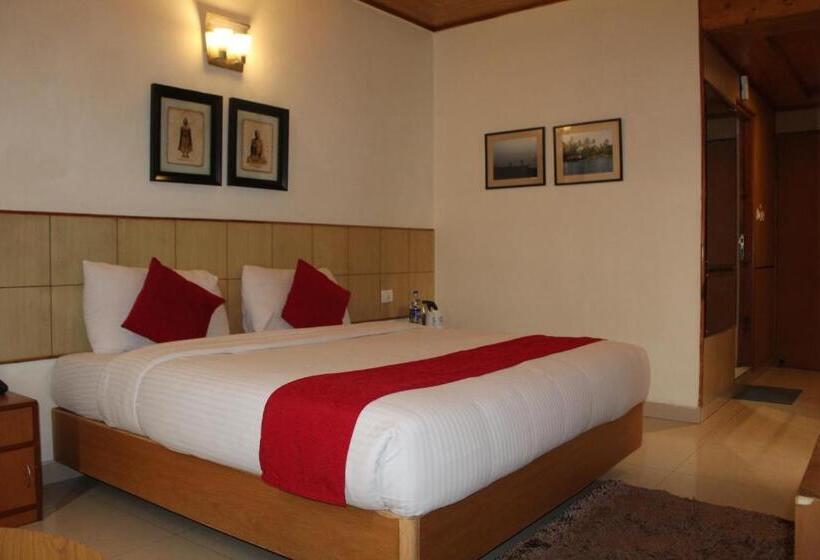 اتاق لوکس با تخت بزرگ, Broadways Inn