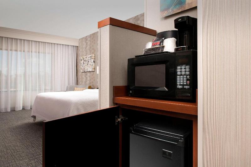اتاق استاندارد با تخت بزرگ, Courtyard By Marriott Tyler