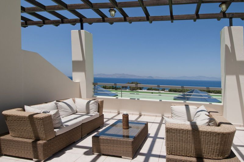سوییت جونیور با چشم‌انداز دریا, Kipriotis Panorama Hotel & Suites