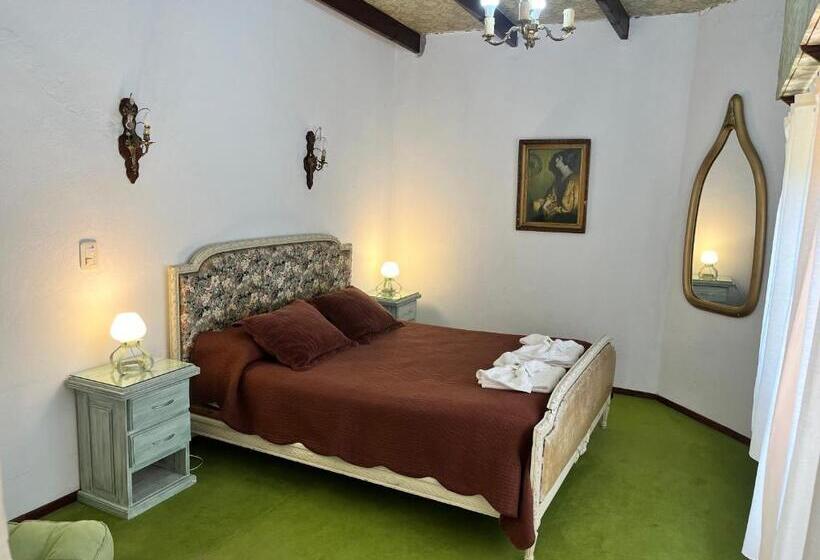 اتاق اکونومی, La Loma   Vieja Casona