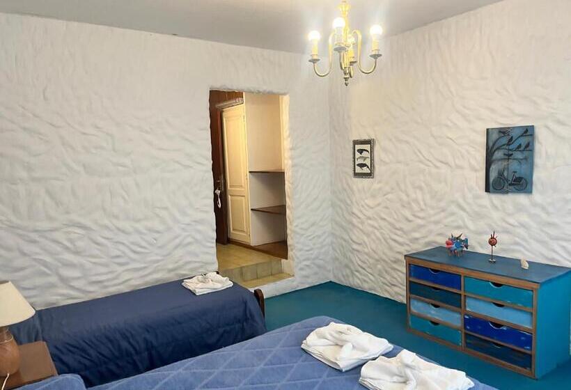 Economy Triple Room, La Loma   Vieja Casona