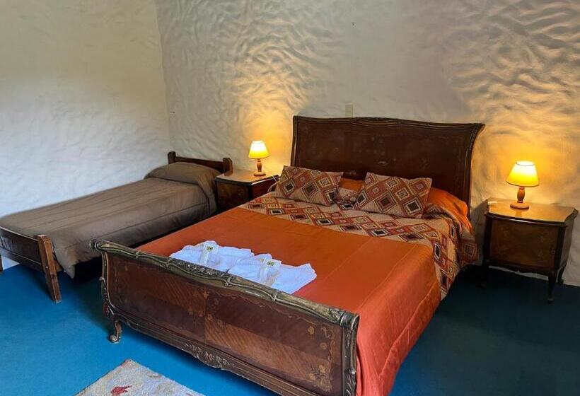 Economy Triple Room, La Loma   Vieja Casona