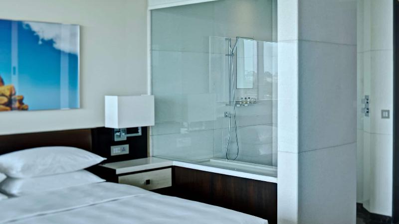 キングサイズベッドのスタンダードルーム, Park Hyatt Hotel And Residences, Hyderabad