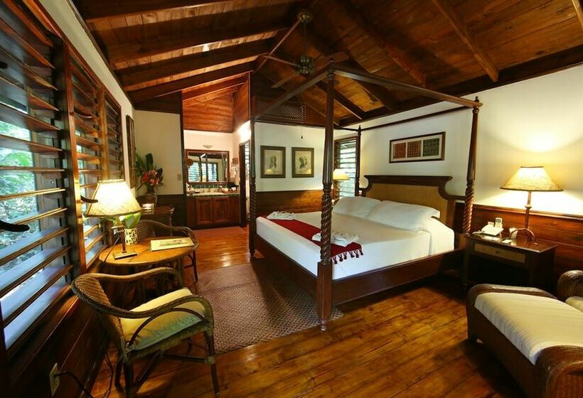 Deluxe Room, The Lodge At Pico Bonito