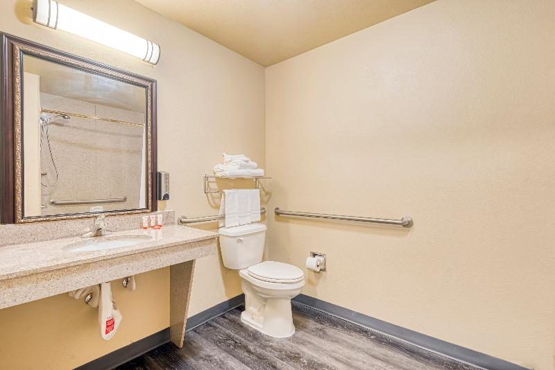 اتاق لوکس با تخت بزرگ, Spark By Hilton Wichita Falls