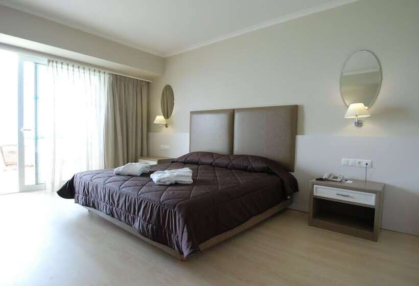سوییت پرستیژ, Kipriotis Panorama Hotel & Suites