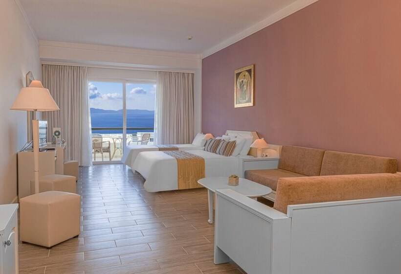 سوییت سوپریور با چشم‌انداز دریا, Kipriotis Panorama Hotel & Suites