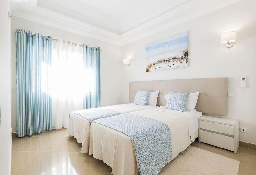 ویلا دلوکس 3 خوابه, Lakeside Country Club   Apartamentos Turísticos