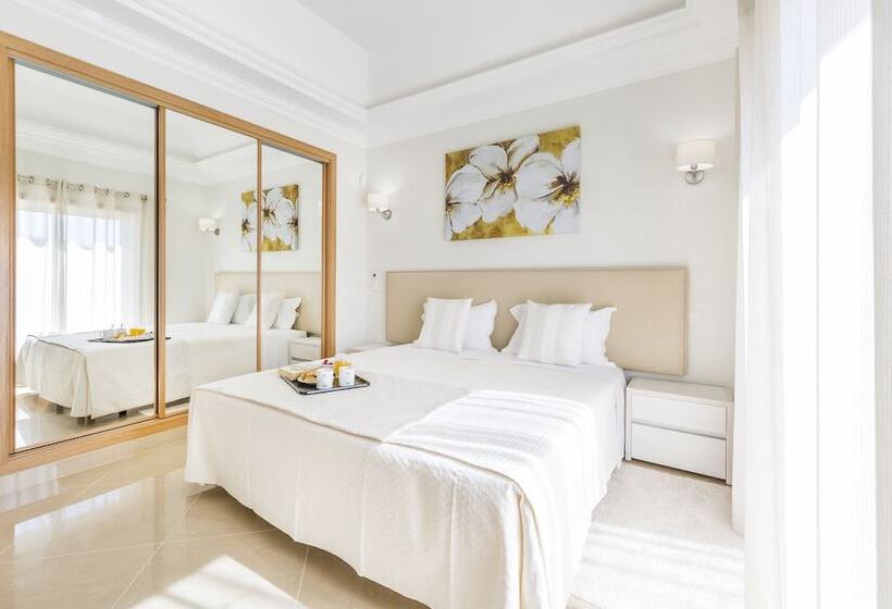 ویلا دلوکس 3 خوابه, Lakeside Country Club   Apartamentos Turísticos
