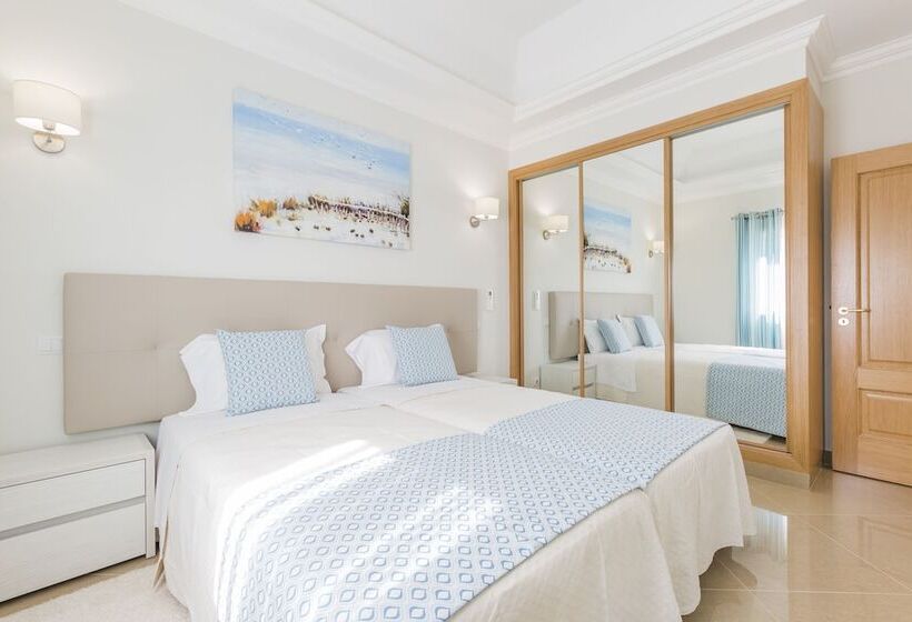 ویلا دلوکس 3 خوابه, Lakeside Country Club   Apartamentos Turísticos