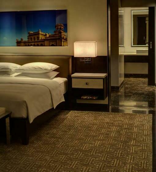 キングサイズベッドのスタンダードルーム, Park Hyatt Hotel And Residences, Hyderabad