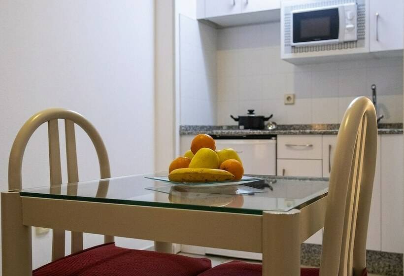 إستوديو قياسى, Hospedium Hotel Apartamentos Simón Verde