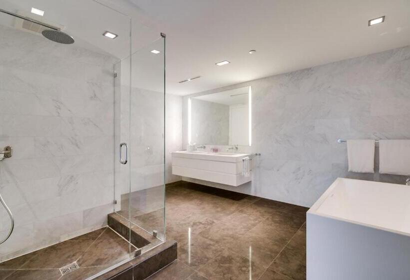 1 Bedroom Penthouse Apartment, Boulan South Beach