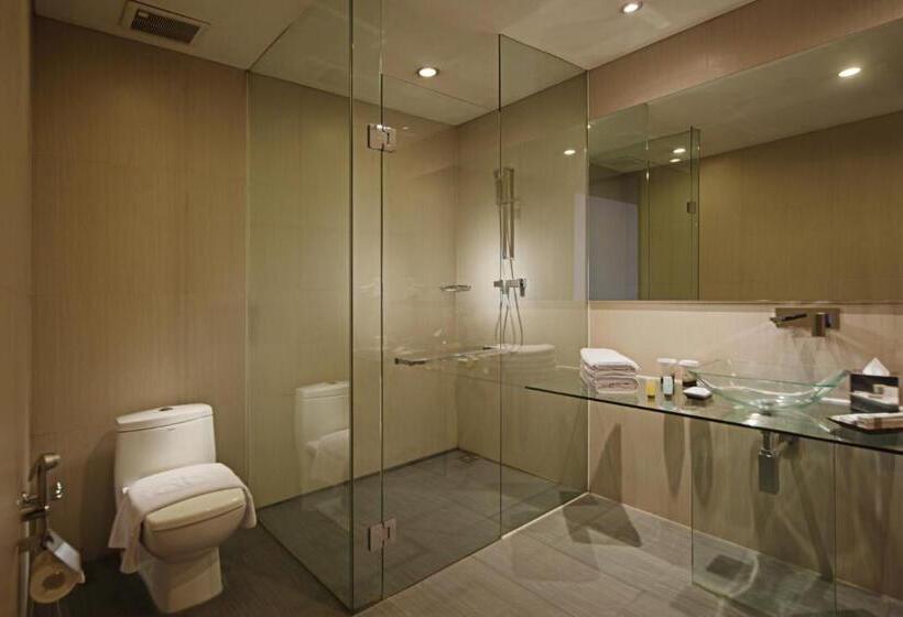 اتاق لوکس, Fm7 Resort Hotel   Jakarta Airport