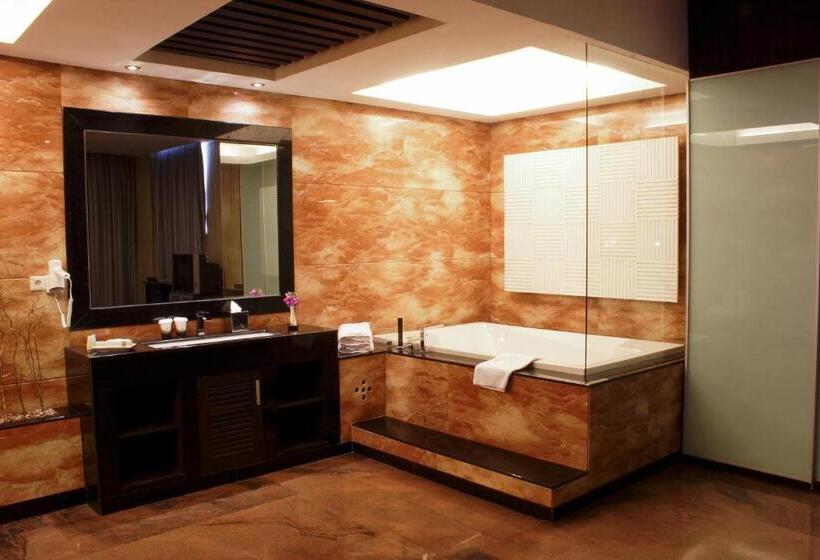 سوییت جونیور, Fm7 Resort Hotel   Jakarta Airport