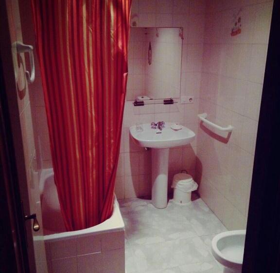 اتاق استاندارد, Hostal Monteclaro
