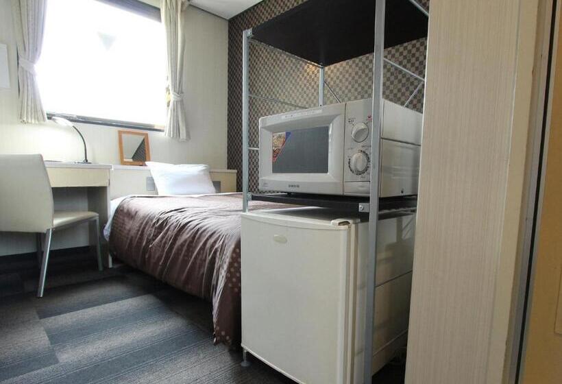 Basis Zimmer Doppelbett, Livemax Shin Osaka