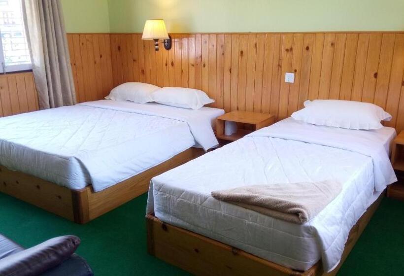 Deluxe Room Mountain View, New Pokhara Lodge   Pokhara Lakeside